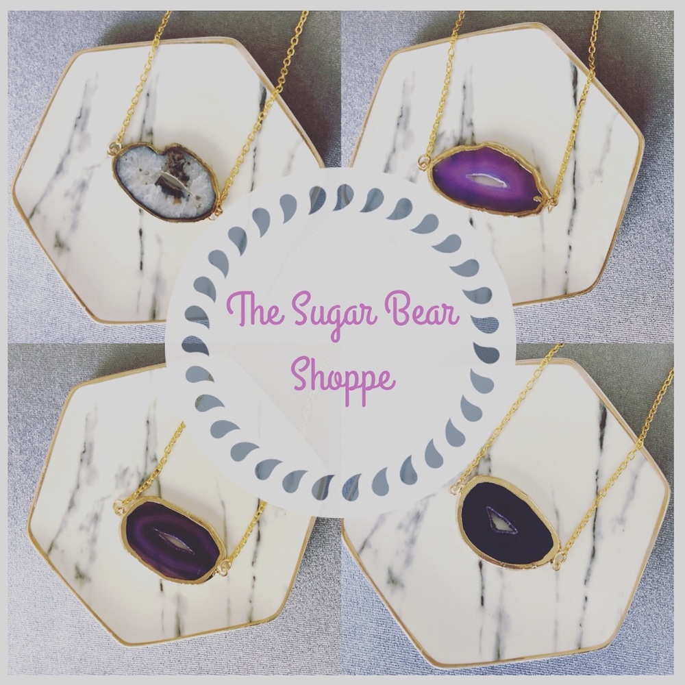 🎉HP🎉 Agate Slice Crystal Druzy Necklace
